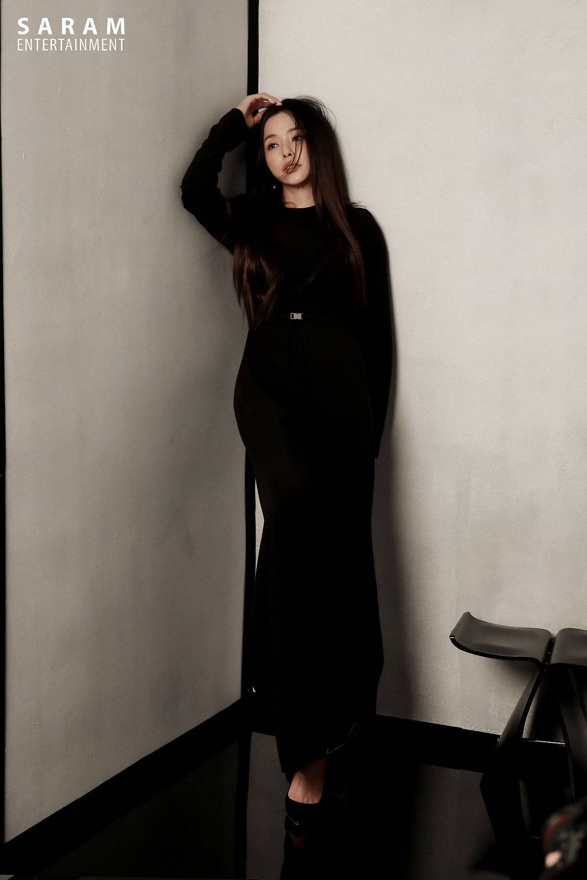 Lee Ha Nee Saram Entertainment Profile photos